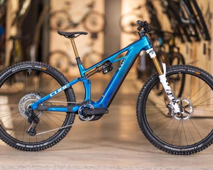 Компания Cube Bikes раскрыла главные нововведения моделей электровелосипедов 2025 года
