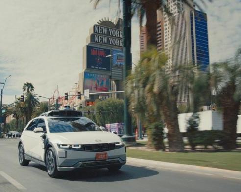 Автомобиль Ioniq 5 , роботакси от Hyundai Motor Co. прошел тест на получение водительских прав в США