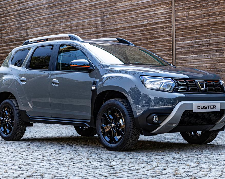 Вам на Dacia? В Россию завезли не совсем обычные автомобили Renault Duster